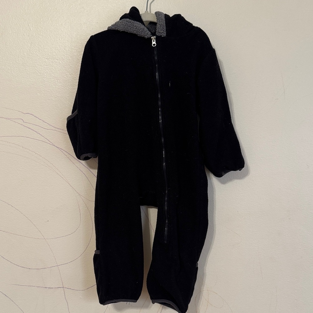 Cozy Warm Black Baby Onsie (12-18m)